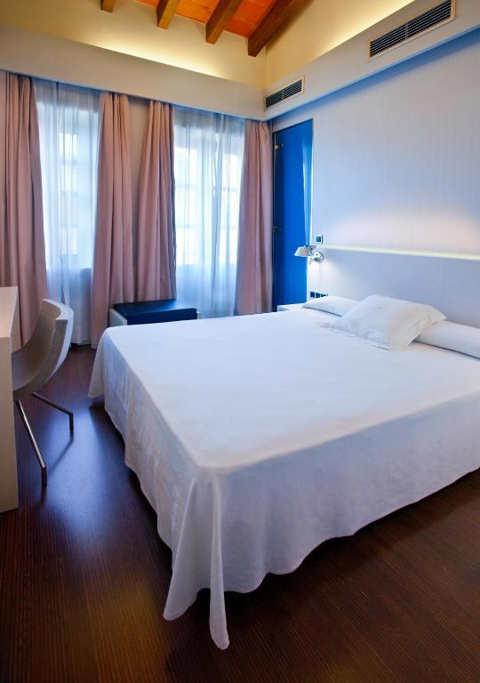Hotel El Raset Denia Room photo